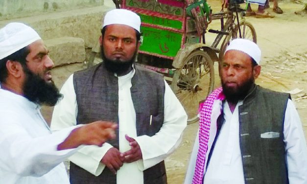 আল্লামা মামুনুল হক দা.বা. এর সাথে একান্ত সৌজন্য সাক্ষত করেন ইত্তেহাদ ট্রাভেলস-এর প্রতিষ্ঠাতা চেয়ারম্যান মাওলানা আমিনুল হাসান সিদ্দিকী দা.বা.- ও ইত্তেহাদ ট্রাভেলস-এর ব্যবস্থাপনা পরিচালক মুহাম্মদ নুরে আলম সিদ্দিকী